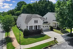 2001 Oakmere Rd, Waxhaw, NC 28173 - Photo 2