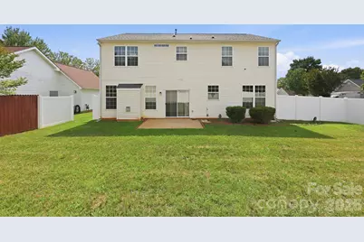 8818 Norway Court, Charlotte, NC 28269 - Photo 34
