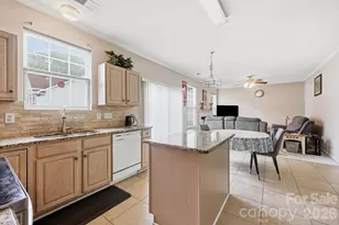 8818 Norway Ct, Charlotte, NC 28269 - Photo 8