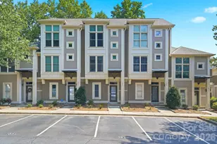 1029 Park West Dr, Charlotte, NC 28209 - Photo 2