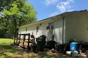 4355 Bob St, Claremont, NC 28610 - Photo 6