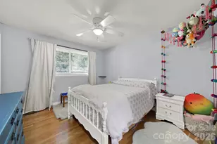 2311 Laurelwood Cir, Charlotte, NC 28214 - Photo 16