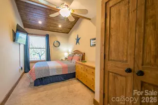 43 Evan Tyler Ln, Horse Shoe, NC 28742 - Photo 16
