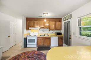 6010 Pleasant Grove Rd, Charlotte, NC 28216 - Photo 8