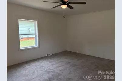 1107 S Meeting Street, Statesville, NC 28677 - Photo 14
