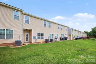 9369 Hamel St, Charlotte, NC 28215 - Photo 18