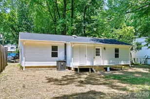 1936 Lakedell Dr, Charlotte, NC 28215 - Photo 14