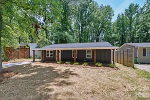 1936 Lakedell Dr, Charlotte, NC 28215 - Photo 4