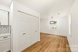 1936 Lakedell Dr, Charlotte, NC 28215 - Photo 20