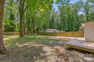 1936 Lakedell Dr, Charlotte, NC 28215 - Photo 26