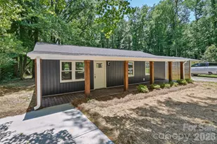 1936 Lakedell Dr, Charlotte, NC 28215 - Photo 2
