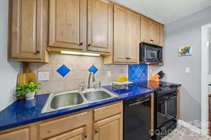 4739 Hedgemore Dr, Charlotte, NC 28209 - Photo 12