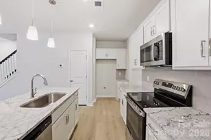 5861 Tuckaseegee Rd, Charlotte, NC 28208 - Photo 6