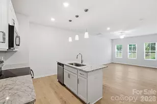 5861 Tuckaseegee Rd, Charlotte, NC 28208 - Photo 18