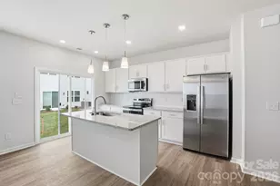 2734 Lehigh Rd, Charlotte, NC 28208 - Photo 4