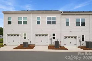 5865 Tuckaseegee Rd, Charlotte, NC 28208 - Photo 22