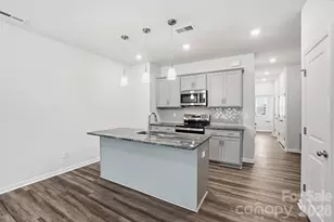 5835 Tuckaseegee Rd, Charlotte, NC 28208 - Photo 6