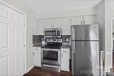 6104 Sunbridge Court, Charlotte, NC 28269 - Photo 8