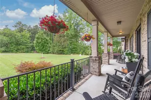 1808 Huntley Ridge Dr, Concord, NC 28025 - Photo 4