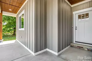 120 Grandview Ln, Hendersonville, NC 28791 - Photo 18