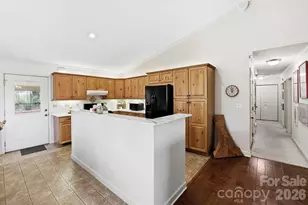 81 Chestnut Ln, Hendersonville, NC 28792 - Photo 20