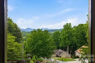 81 Chestnut Ln, Hendersonville, NC 28792 - Photo 46