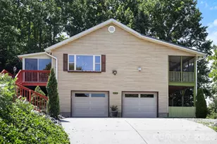 81 Chestnut Ln, Hendersonville, NC 28792 - Photo 1
