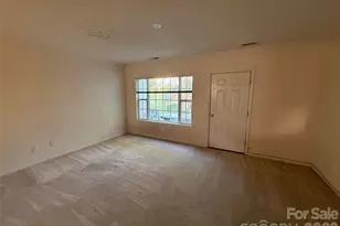 4210 Melrose Club Dr, Matthews, NC 28105 - Photo 4