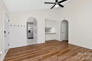 6033 Mary Blair Ln, Charlotte, NC 28214 - Photo 6
