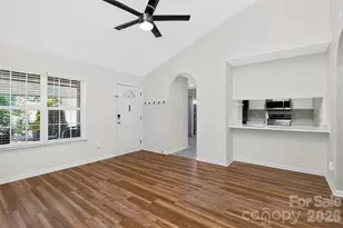 6033 Mary Blair Ln, Charlotte, NC 28214 - Photo 16
