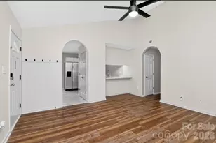 6033 Mary Blair Ln, Charlotte, NC 28214 - Photo 8