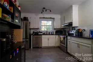 3520 Sargeant Dr, Charlotte, NC 28217 - Photo 10