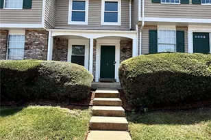 9604 Vinca Cir, Charlotte, NC 28213 - Photo 1
