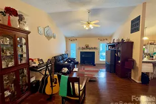 64 Mt Carmel Dr, Asheville, NC 28806 - Photo 4