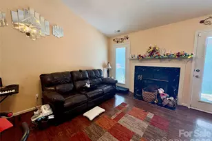 64 Mt Carmel Dr, Asheville, NC 28806 - Photo 6