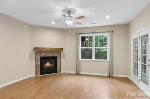 11 Eagle Pointe Way, Flat Rock, NC 28731 - Photo 10