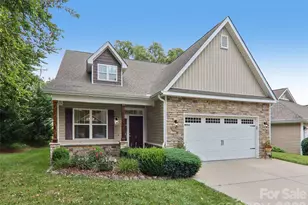 11 Eagle Pointe Way, Flat Rock, NC 28731 - Photo 2