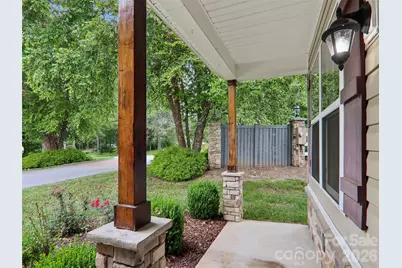 11 Eagle Pointe Way, Flat Rock, NC 28731 - Photo 4