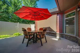 584 Summerfield Pl, Flat Rock, NC 28731 - Photo 20