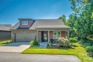 584 Summerfield Pl, Flat Rock, NC 28731 - Photo 1