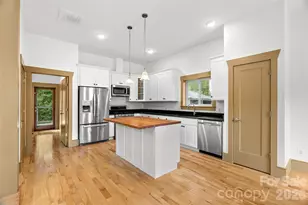 337 Sand Hill Rd, Asheville, NC 28806 - Photo 10