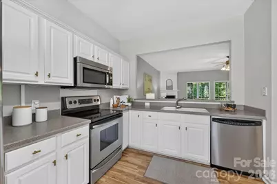 3054 Castleberry Court, Charlotte, NC 28209 - Photo 12