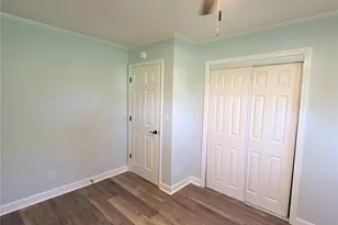 9207 Elgin Dr, Charlotte, NC 28214 - Photo 8