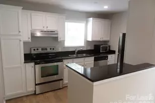 424 Mather Green Ave, Charlotte, NC 28203 - Photo 2