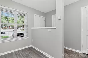 10866 Holly Ridge Blvd, Charlotte, NC 28216 - Photo 6