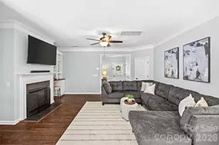2258 Kensington Station Pkwy, Charlotte, NC 28210 - Photo 4