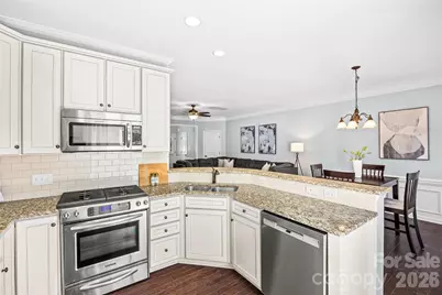 2258 Kensington Station Parkway, Charlotte, NC 28210 - Photo 12