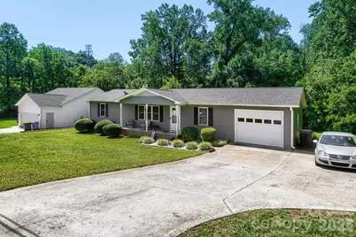 2601 Lynn Drive, Gastonia, NC 28054 - Photo 2
