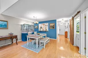 303 White Oak Dr, Hendersonville, NC 28791 - Photo 6