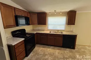 3111 Redbud Pl, Lenoir, NC 28645 - Photo 6